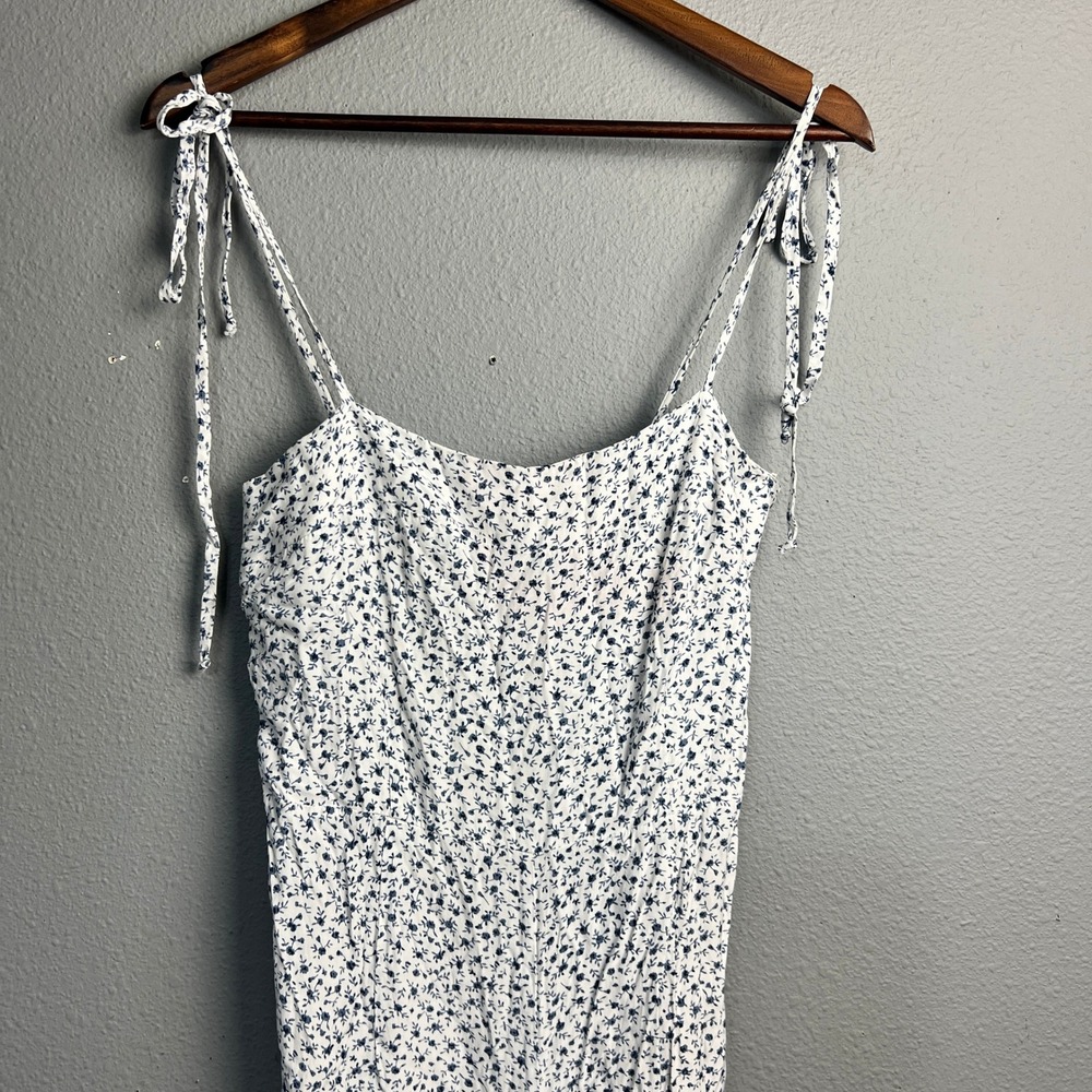 Skylar Madison Floral Print Jumpsuit Tie Strap Culottes Wide Leg White Blue‎ M